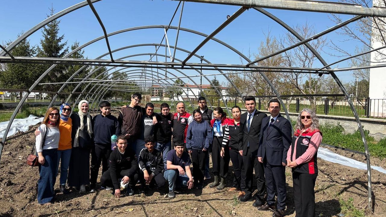 Engelsiz Tarım Atölyesi’nde İlk Ders Heyecanı