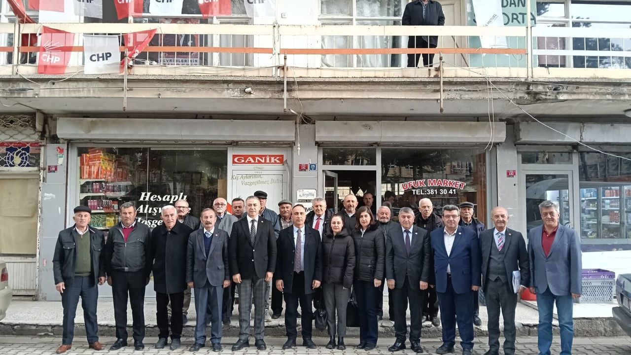 İlçelerin Gerçek Gündemi İşsizlik Ve Ekonomik Çöküş!