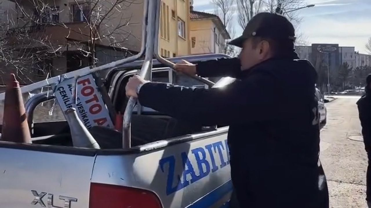 Kaldırım İşgali Yapan Esnafa Zabıta Müdahalesi
