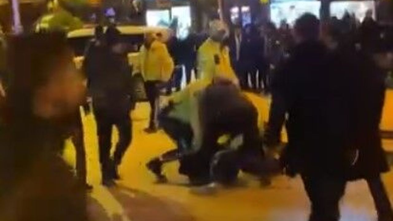 Modifiye Araç Tutkunlarına Polisten Müdahale Gecikmedi