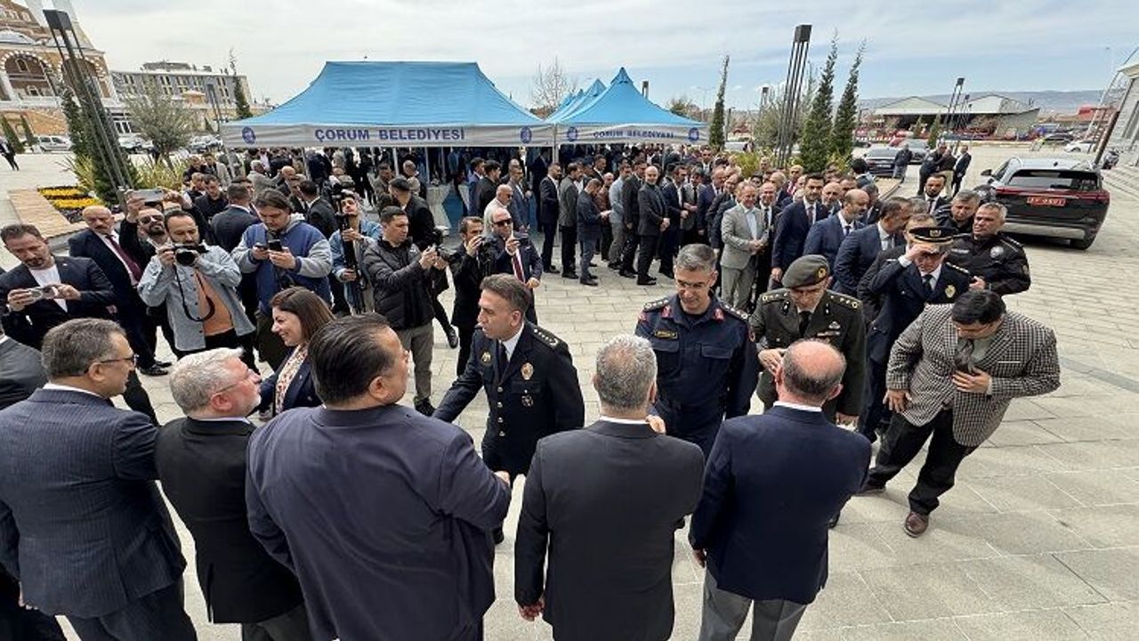 Protokolün Bayramlaşma Yeri Değişti! Tüm Çorum Davetli