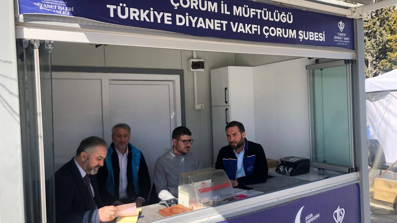 TDV Bağış Standı Hayra Köprü Olmaya Devam Ediyor