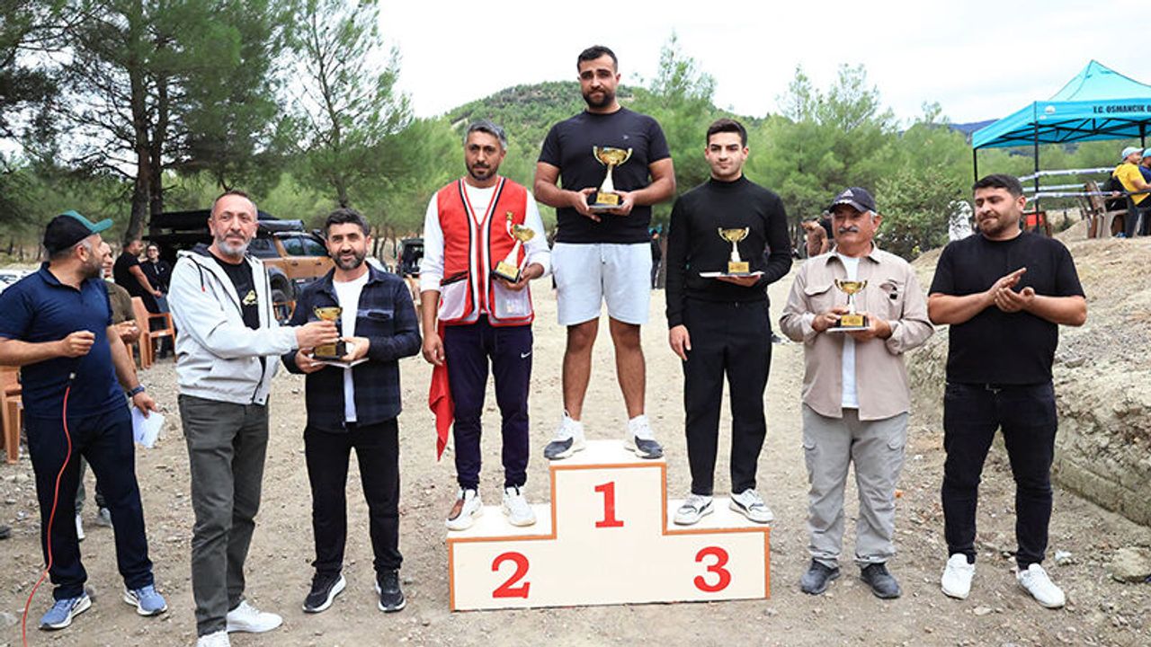 Trap ve tek kurşunda derece alanlara ödülleri verildi