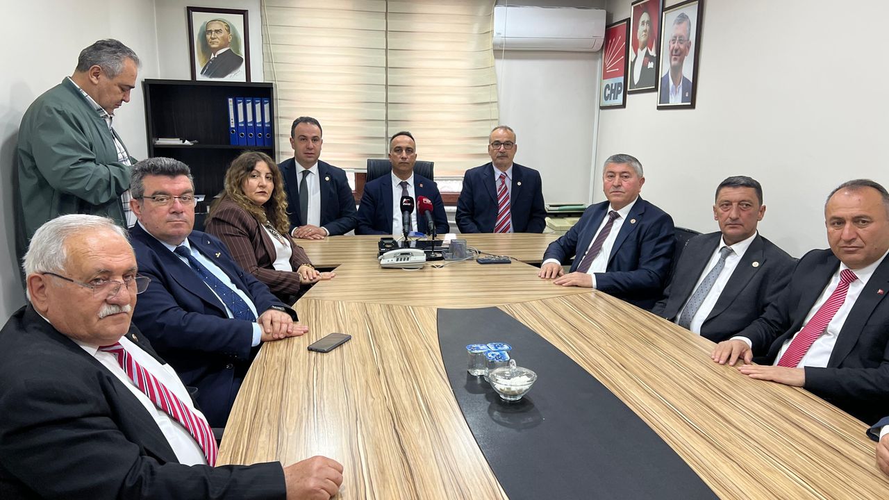 Vali Çalgan’a Seslenen Solmaz, “Seçim Yenilerse Kim Olursa Olsun Meclisi Dar Ederiz”