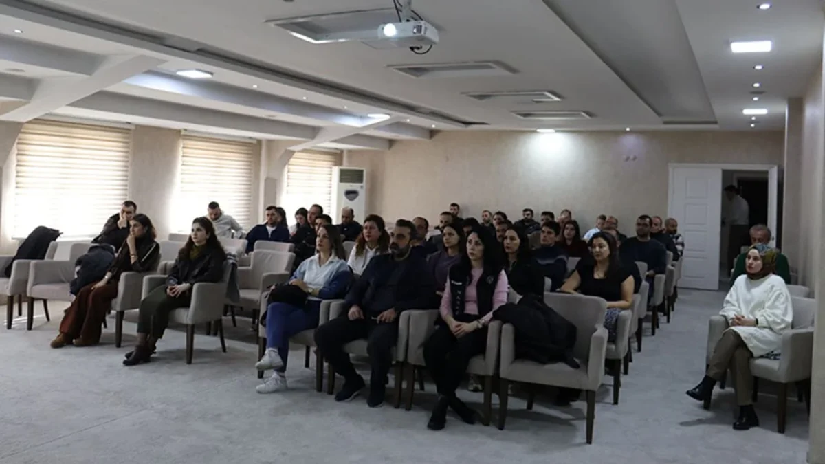 Bağımlılıkla Mücadele Eğitimleri Sürüyor