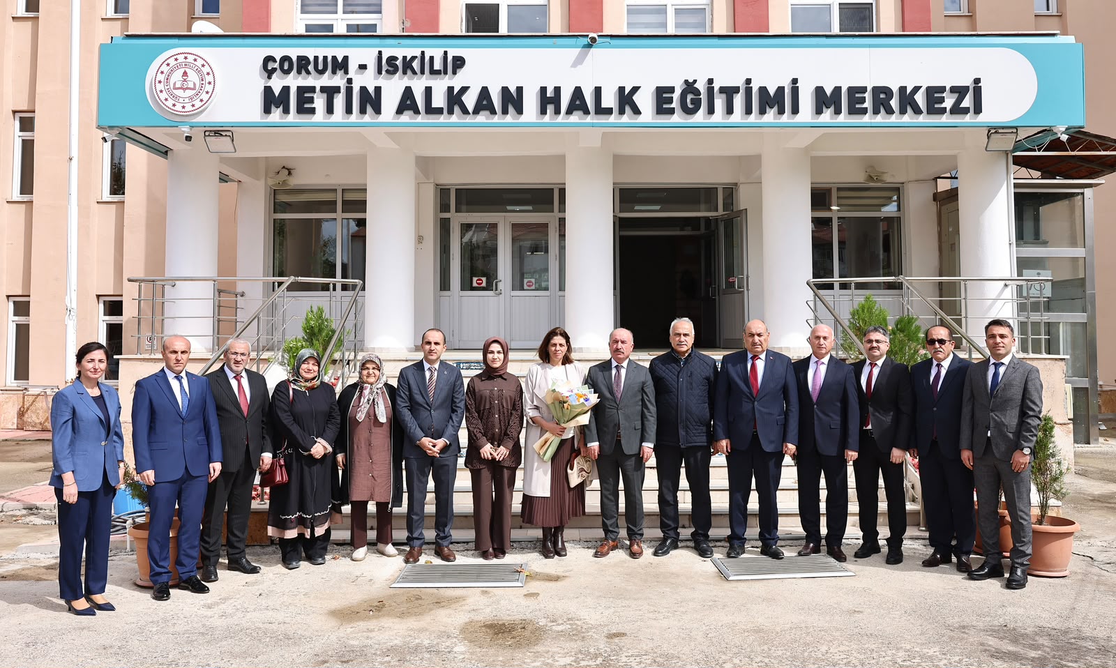 VALİ ALİ ÇALGAN: “İSKİLİP’TE EĞİTİM ÜRETİME, ÜRETİM İSTİHDAMA DÖNÜŞÜYOR”