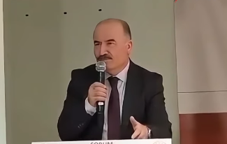 HUZUREVİNDE DUYGU DOLU DOĞUM GÜNÜ ETKİNLİĞİ