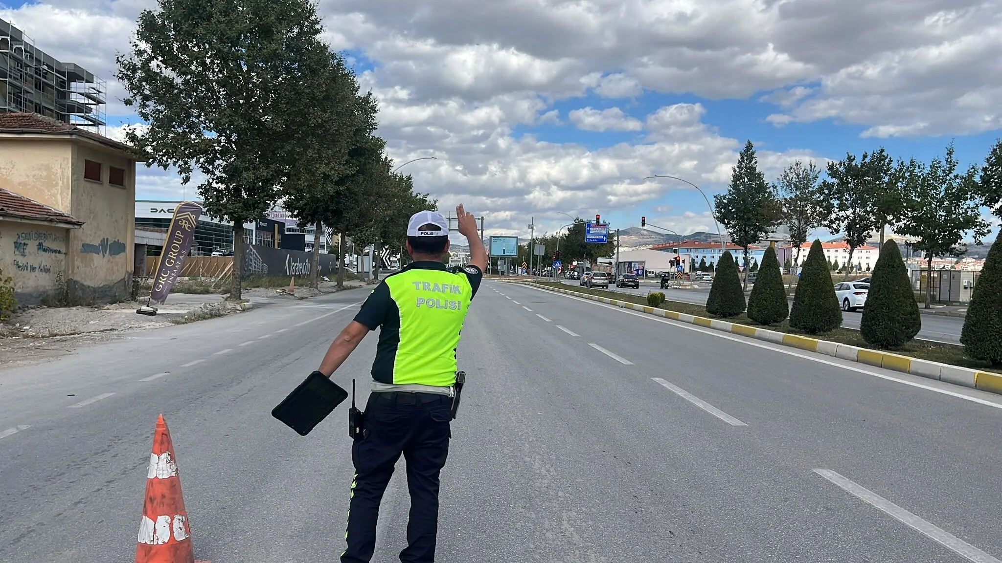 Kırmızıda Geçtiler, Havadan Cezayı Yediler!